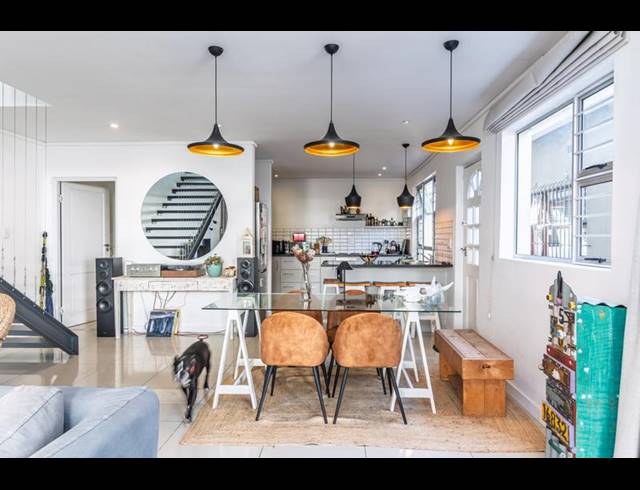 3 BEDROOM TOWNHOUSE FOR SALE IN WALMER ESTATE